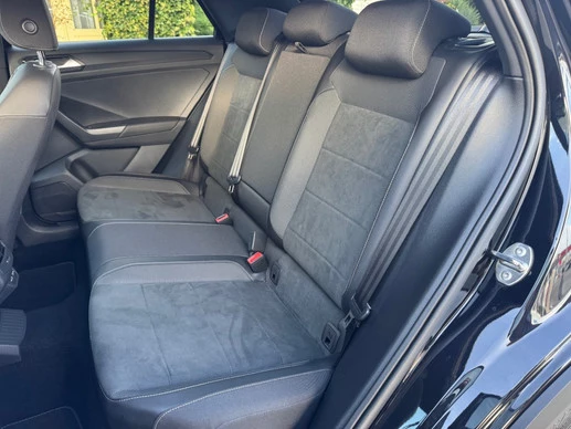 Volkswagen T-Roc - Afbeelding 18 van 30