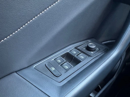 Volkswagen T-Roc - Afbeelding 22 van 30