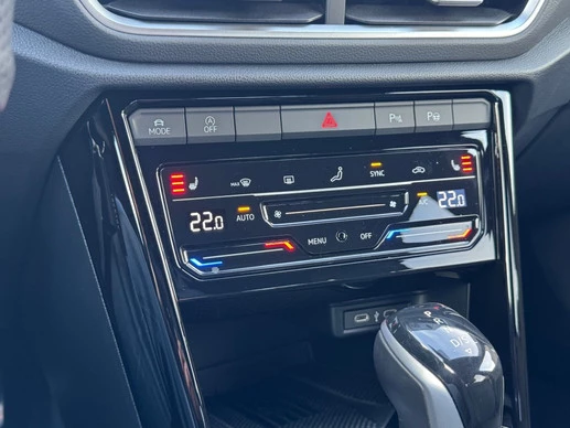 Volkswagen T-Roc - Afbeelding 25 van 30