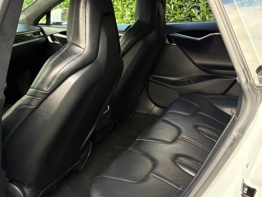 Tesla Model S - Afbeelding 14 van 24