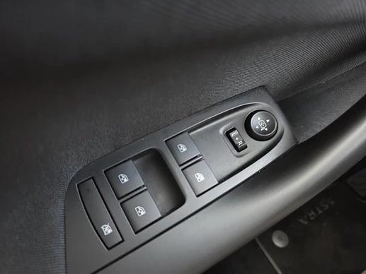 Opel Astra - Afbeelding 15 van 28