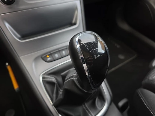 Opel Astra - Afbeelding 24 van 28