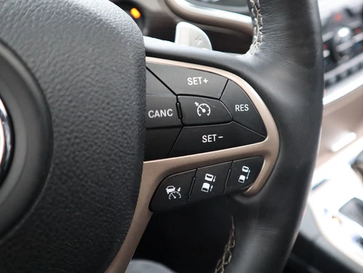 Jeep Grand Cherokee - Afbeelding 10 van 25