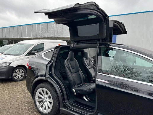 Tesla Model X - Afbeelding 5 van 30