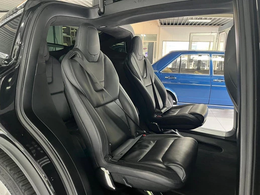 Tesla Model X - Afbeelding 15 van 30