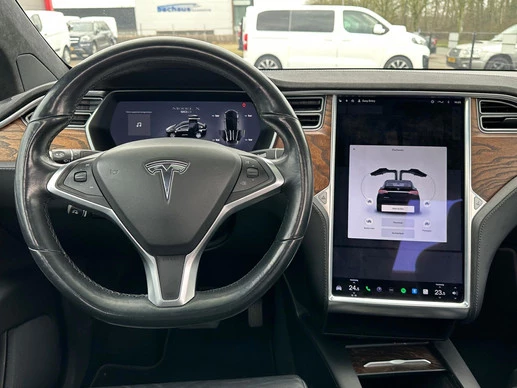 Tesla Model X - Afbeelding 19 van 30