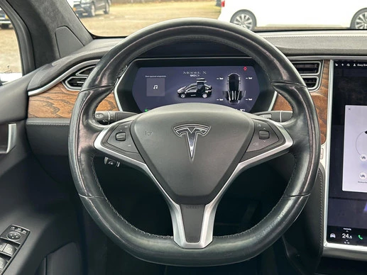 Tesla Model X - Afbeelding 20 van 30