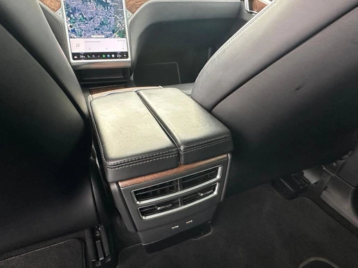 Tesla Model X - Afbeelding 25 van 30