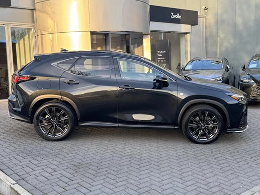 Lexus NX - Afbeelding 2 van 30