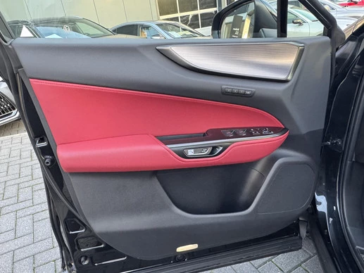 Lexus NX - Afbeelding 16 van 30