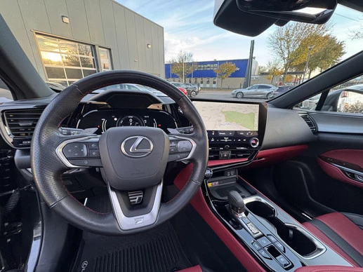 Lexus NX - Afbeelding 18 van 30