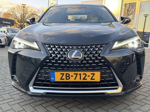 Lexus UX - Afbeelding 8 van 30