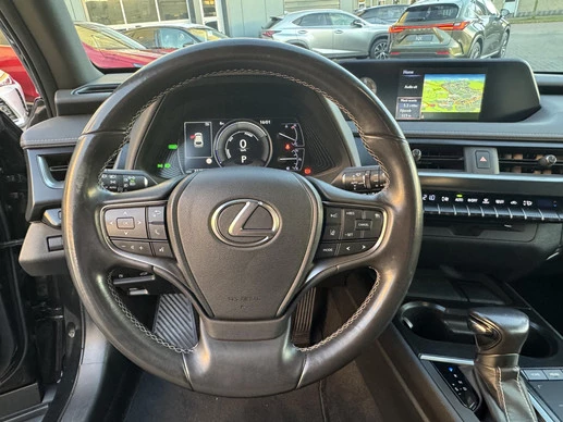 Lexus UX - Afbeelding 18 van 30