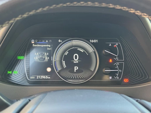 Lexus UX - Afbeelding 22 van 30