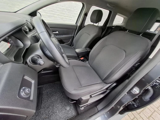 Dacia Duster - Afbeelding 26 van 30