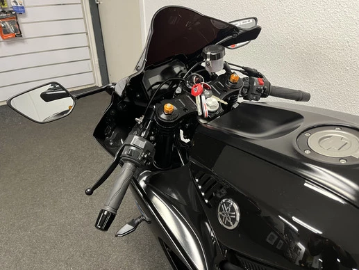 Yamaha YZF - Afbeelding 18 van 20