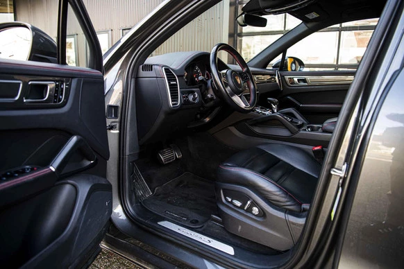 Porsche Cayenne - Afbeelding 5 van 30