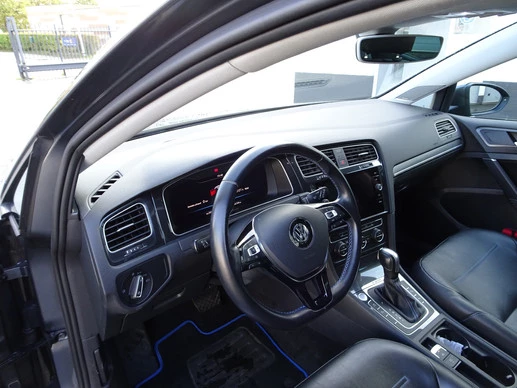 Volkswagen e-Golf - Afbeelding 13 van 29