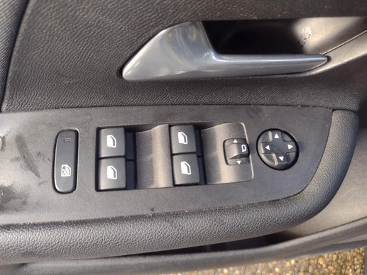 Opel Mokka - Afbeelding 14 van 25