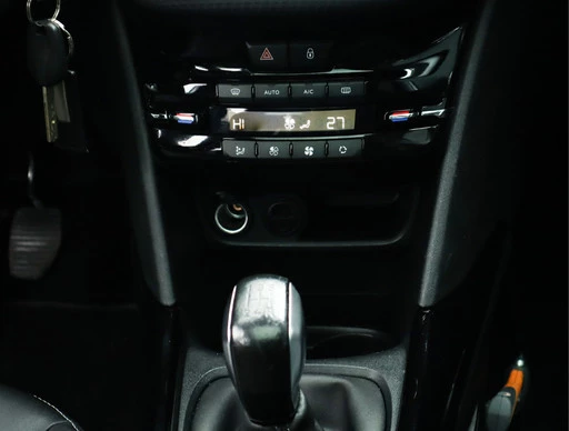 Peugeot 2008 - Afbeelding 28 van 30