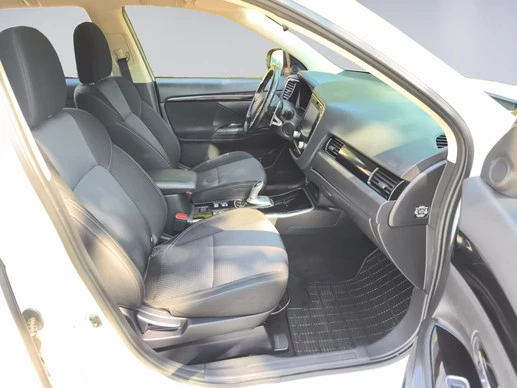 Mitsubishi Outlander - Afbeelding 18 van 30