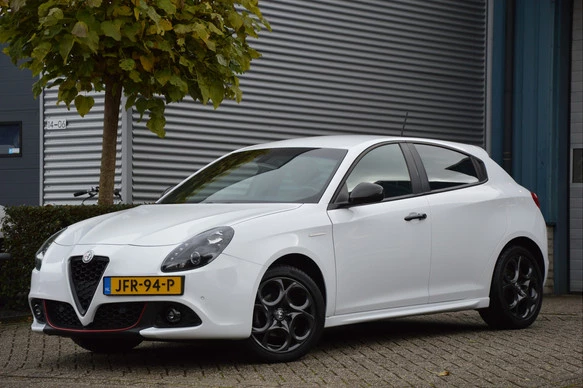 Alfa Romeo Giulietta - Afbeelding 1 van 30