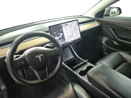Tesla Model 3 - Afbeelding 12 van 22