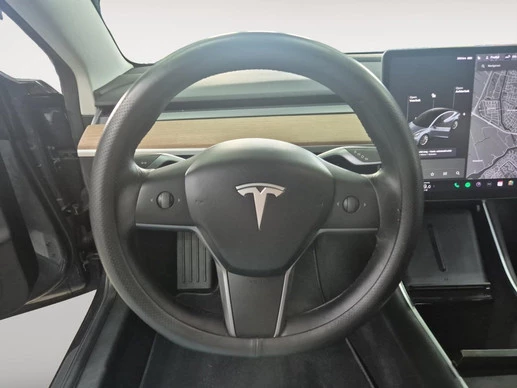 Tesla Model 3 - Afbeelding 13 van 22