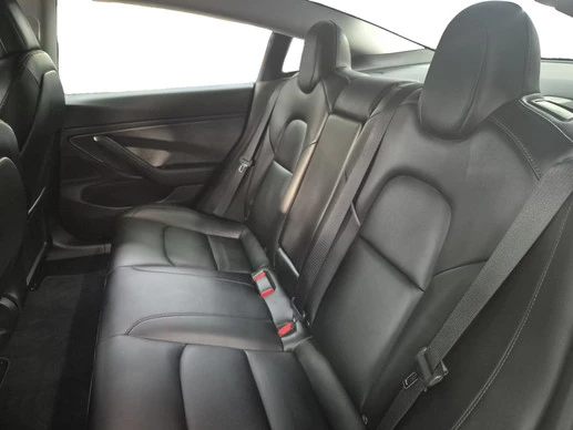 Tesla Model 3 - Afbeelding 20 van 22
