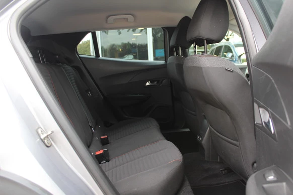 Peugeot e-2008 - Afbeelding 13 van 30