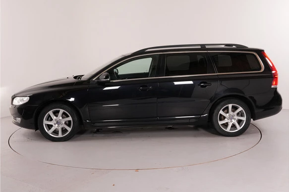 Volvo V70 - Afbeelding 1 van 27