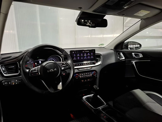 Kia Ceed - Afbeelding 15 van 30