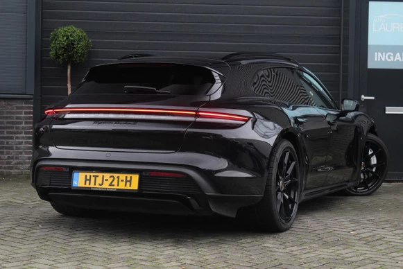 Porsche Taycan - Afbeelding 2 van 30