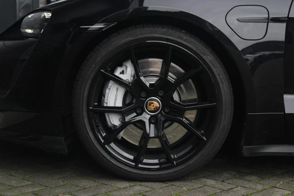 Porsche Taycan - Afbeelding 6 van 30