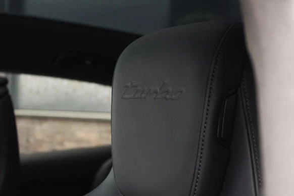 Porsche Taycan - Afbeelding 9 van 30