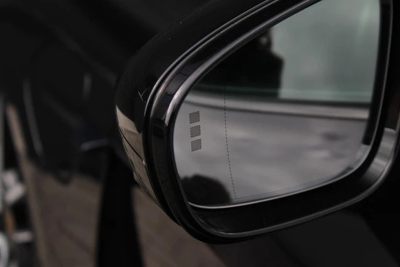 Porsche Taycan - Afbeelding 13 van 30