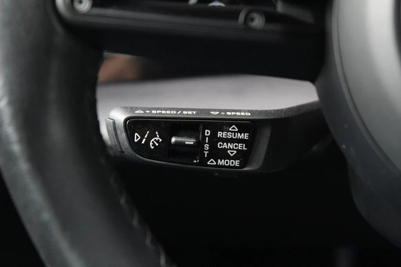 Porsche Taycan - Afbeelding 19 van 30