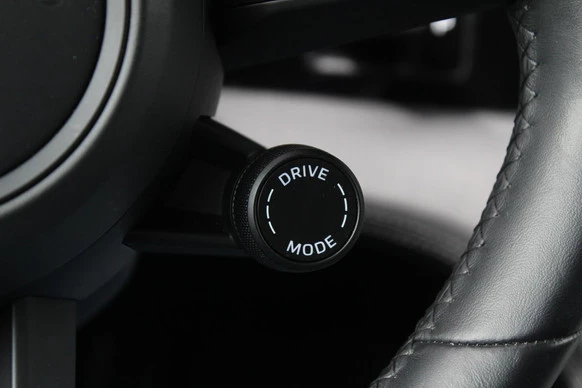 Porsche Taycan - Afbeelding 24 van 30