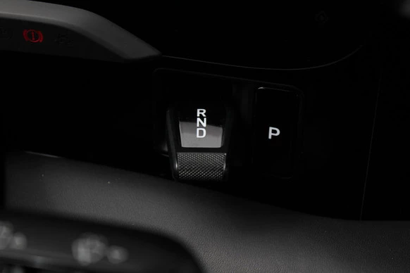 Porsche Taycan - Afbeelding 25 van 30