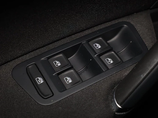 Volkswagen e-Golf - Afbeelding 24 van 26