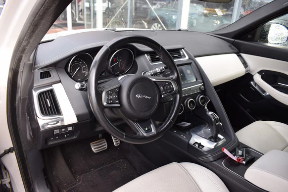 Jaguar E-PACE - Afbeelding 4 van 10