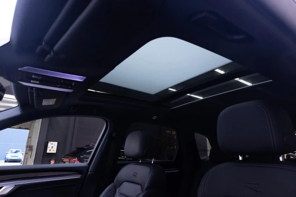 Volkswagen Touareg - Afbeelding 17 van 27