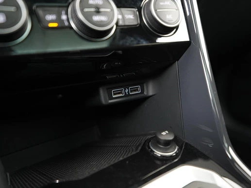 Volkswagen T-Roc - Afbeelding 11 van 30