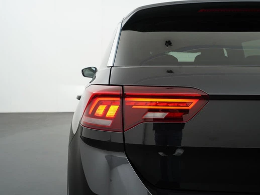 Volkswagen T-Roc - Afbeelding 25 van 30