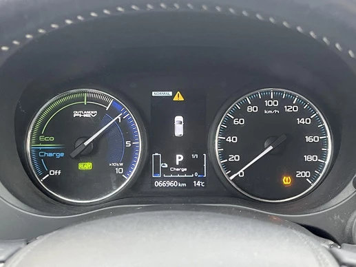 Mitsubishi Outlander - Afbeelding 15 van 30