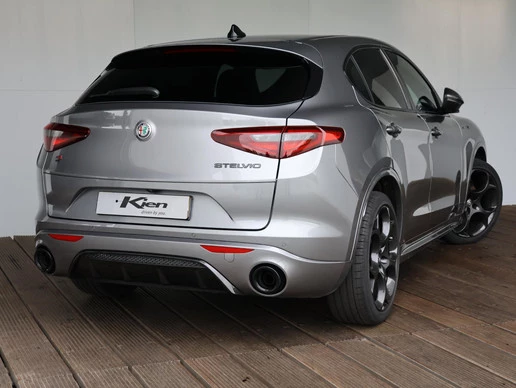 Alfa Romeo Stelvio - Afbeelding 3 van 30