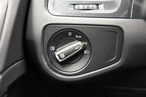 Volkswagen Golf - Afbeelding 27 van 30