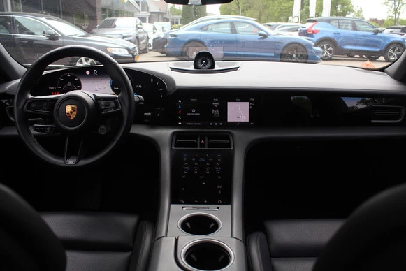 Porsche Taycan - Afbeelding 3 van 30