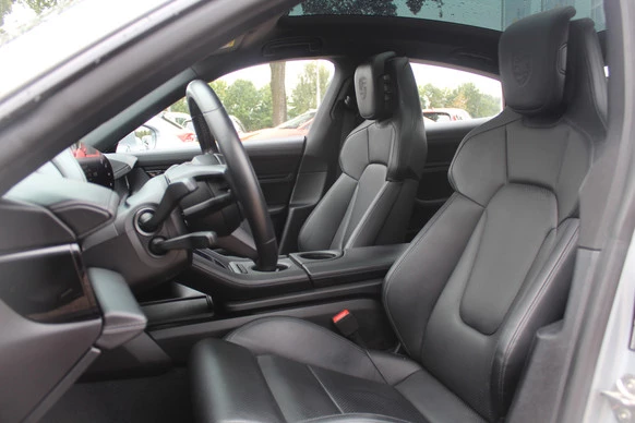 Porsche Taycan - Afbeelding 5 van 30