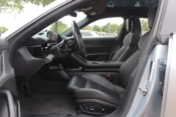 Porsche Taycan - Afbeelding 11 van 30